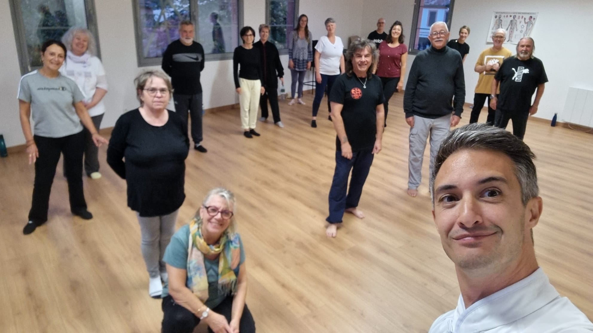 Cours de Qi Gong/Tai Chi...Voir plus